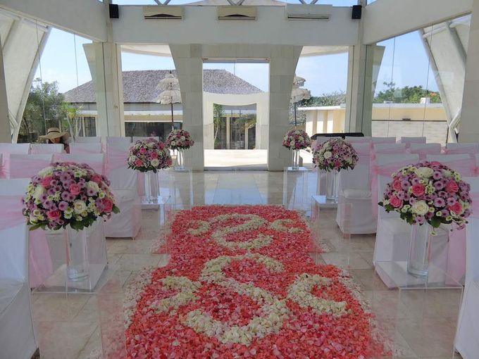 our chapel and water wedding decor by Jc Florist Bali - 020 our chapel and water wedding decor by Jc Florist Bali - 020