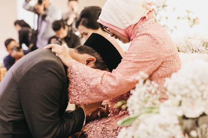 DELSI & OMAR - AKAD NIKAH by Fotologue Photo - 008 DELSI & OMAR - AKAD NIKAH by Fotologue Photo - 008