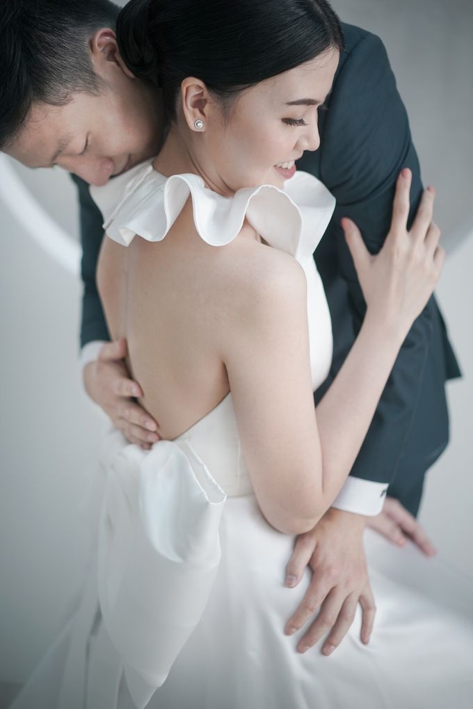Jecsen & Franciska Prewedding Studio by ANTHEIA PHOTOGRAPHY - 002 Jecsen & Franciska Prewedding Studio by ANTHEIA PHOTOGRAPHY - 002