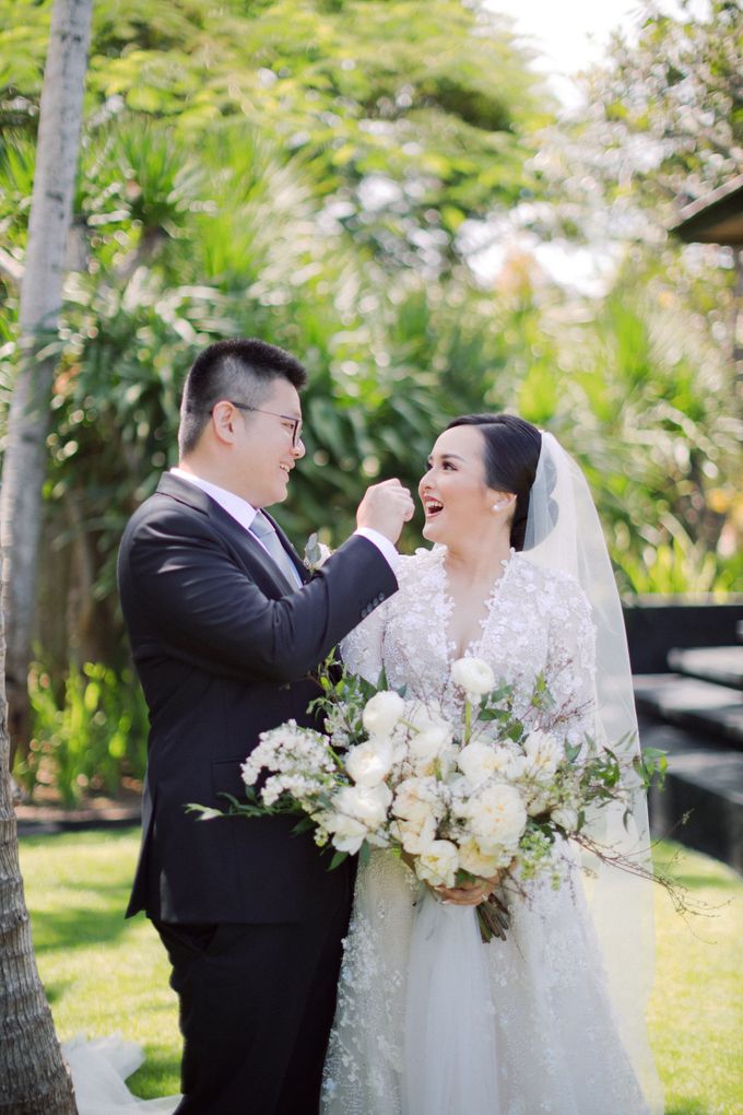 Ganda & Stella Cliffside Wedding by Khayangan Estate - 034