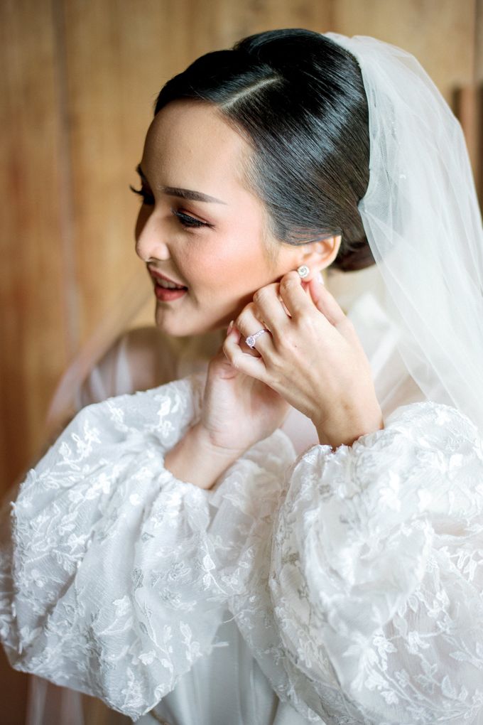 Ganda & Stella Cliffside Wedding by Vilia Wedding Planner - 008 Ganda & Stella Cliffside Wedding by Vilia Wedding Planner - 008