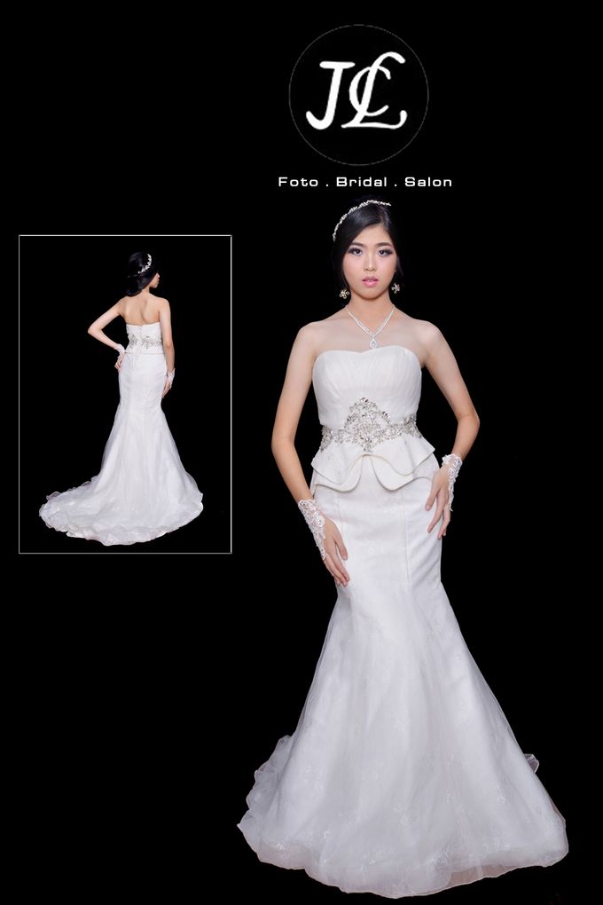 GOWN WEDDING V by JCL FOTO BRIDAL SALON - 003 GOWN WEDDING V by JCL FOTO BRIDAL SALON - 003