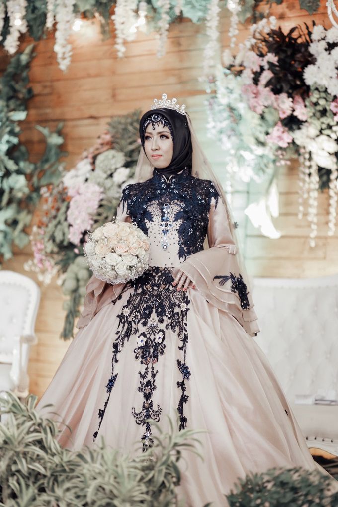 Gaun Pengantin Muslimah Navy - Model Gaun Pengantin