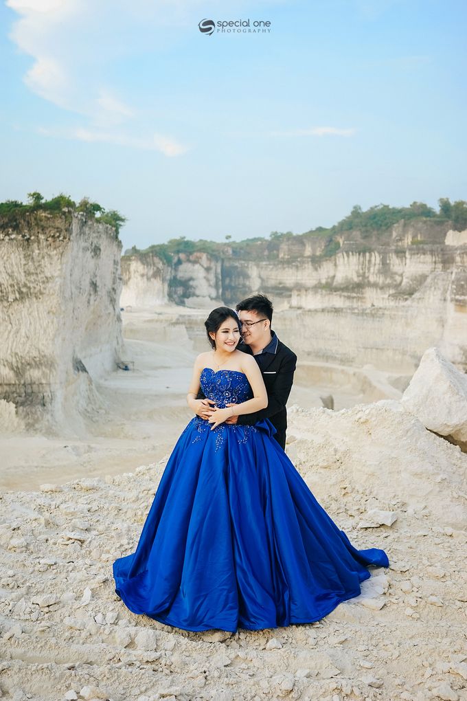 Prewedding Mr. Jeffry And Ms. Meliana by AngelineThresdy Makeup Artist - 004