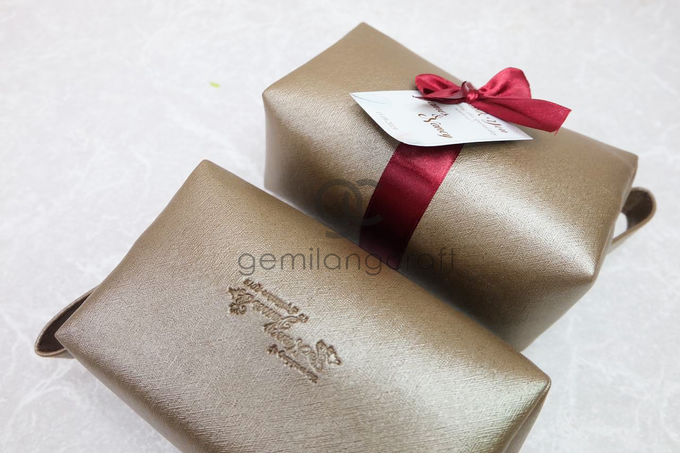 Premium boxy pouch packaging ribbon James & Nancy by Gemilang Craft - 002