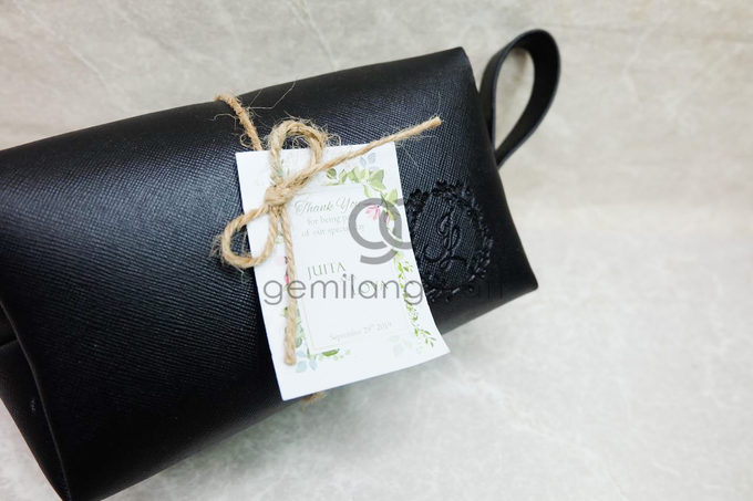 Premium boxy pouch packaging ribbon Juita & Lova by Gemilang Craft - 003 Premium boxy pouch packaging ribbon Juita & Lova by Gemilang Craft - 003