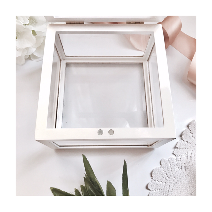 White frame box by Gift box