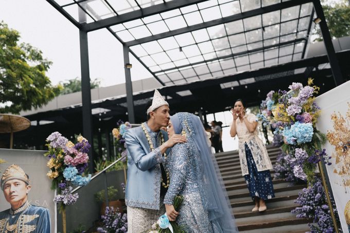 Gina & Fikry Wedding at The Gallery CIBIS Park Part 5 by AKSA Creative - 010