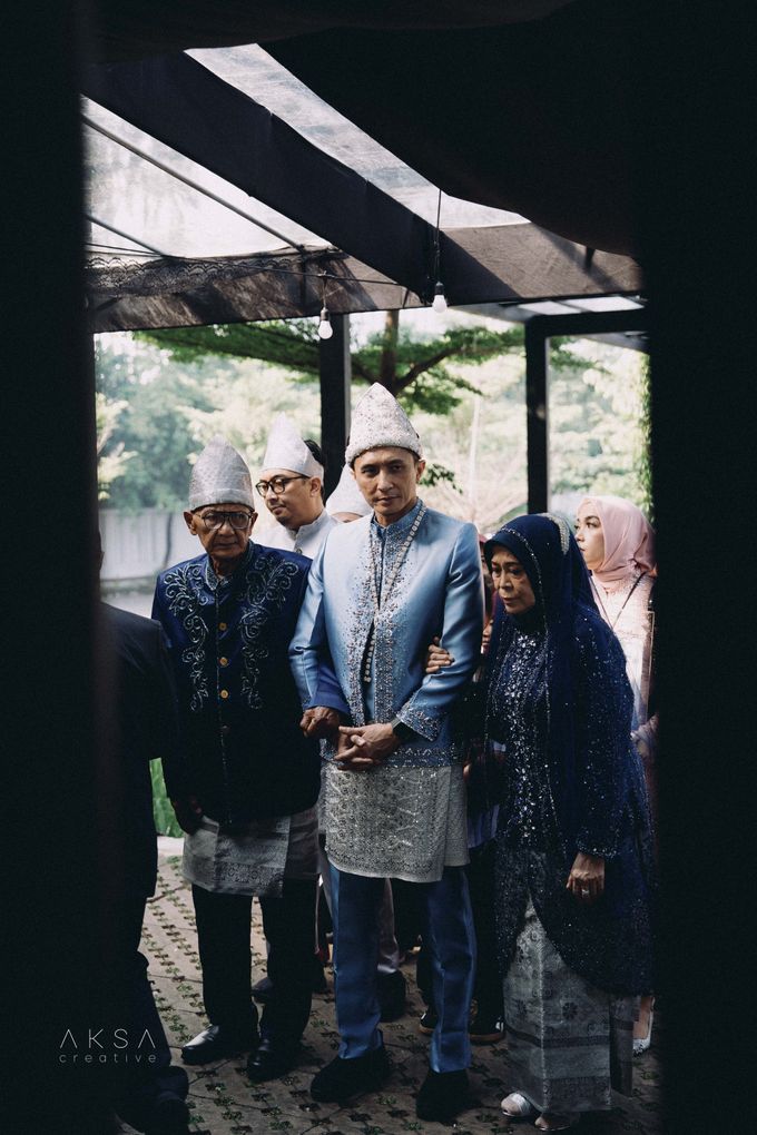 Gina & Fikry Wedding at The Gallery CIBIS Park Part 3 by AKSA Creative - 008