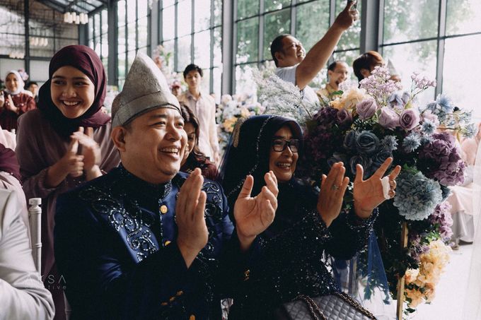 Gina & Fikry Wedding at The Gallery CIBIS Park Part 3 by AKSA Creative - 022