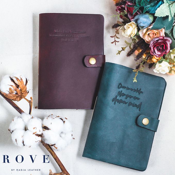 Giovanni & Meda - Notebook by Elsie Chrysila Brides - 001