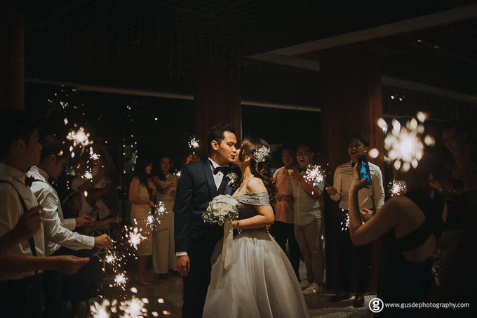 Guzena & Tiffany’s Bali wedding by Gusde Photography - 001