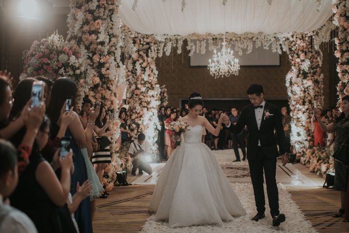 The Wedding of Guntur & Lily by Wong Hang Distinguished Tailor - 019 The Wedding of Guntur & Lily by Wong Hang Distinguished Tailor - 019