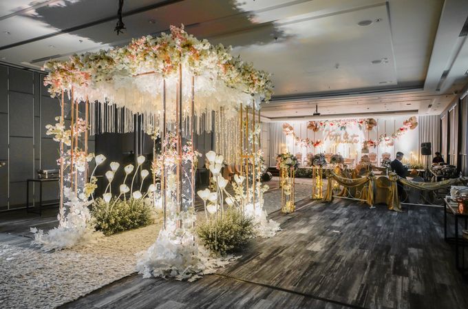 Sky Ball Room Wedding Kevin & Yunita by Mercure Jakarta Sabang - 049 Sky Ball Room Wedding Kevin & Yunita by Mercure Jakarta Sabang - 049
