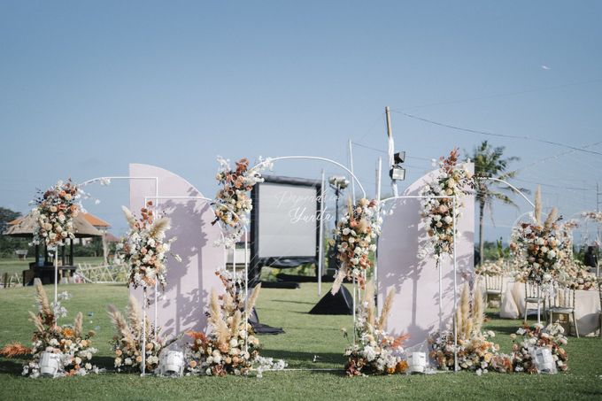 Papendrio & Yunita Wedding by Cloris Decoration - 001 Papendrio & Yunita Wedding by Cloris Decoration - 001