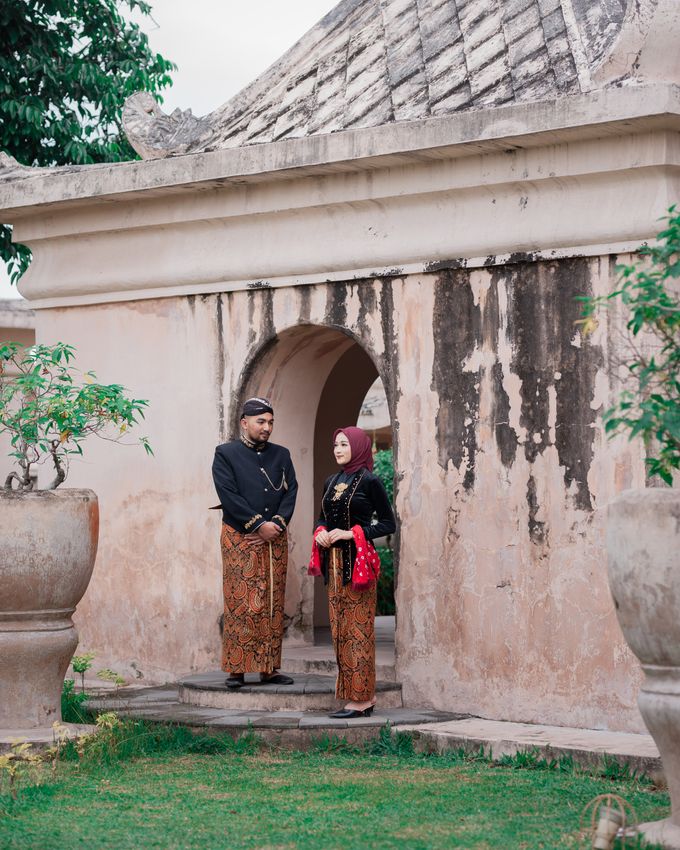 prewedding kharisma dan dzulfikar by Ihya Imaji Wedding Photography - 010