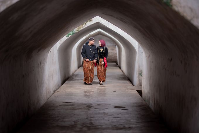 prewedding kharisma dan dzulfikar by Ihya Imaji Wedding Photography - 001