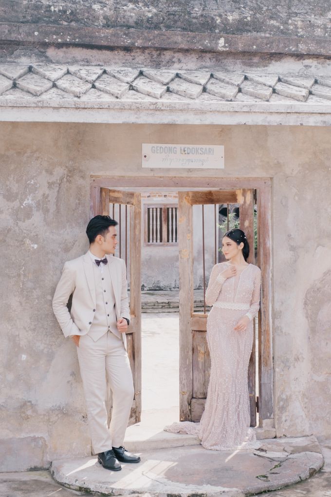 Prewedding Rayhan & Rani at Taman Sari by Grportray - 025