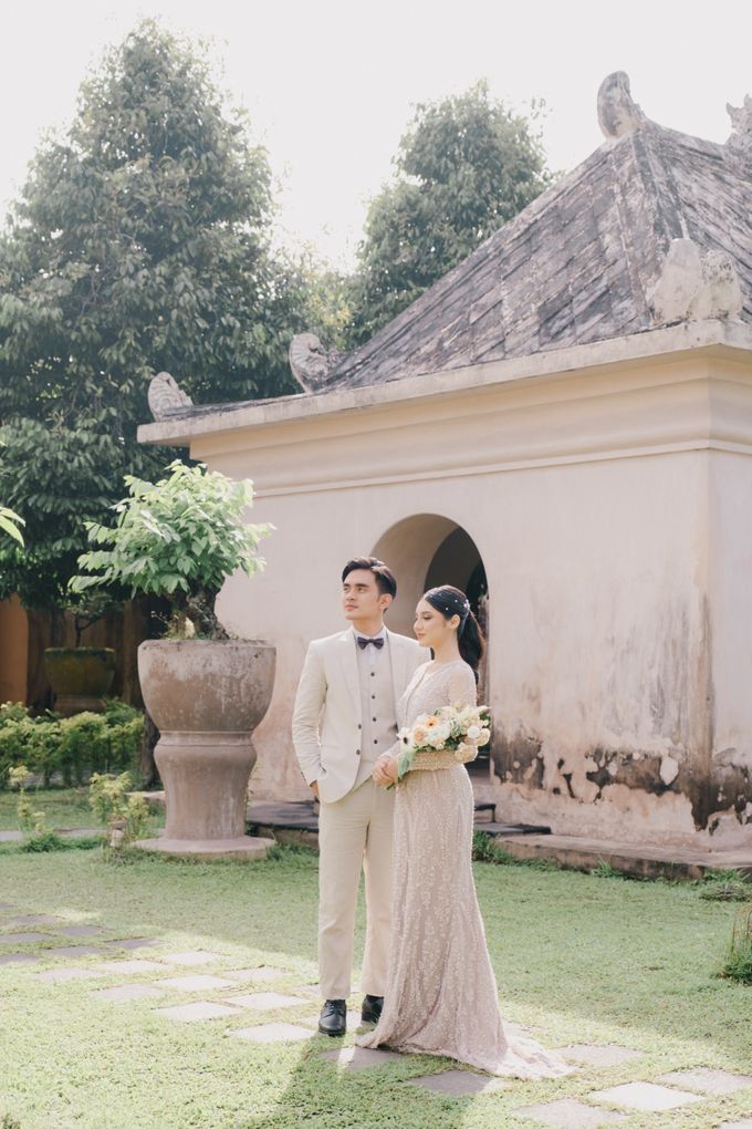 Prewedding Rayhan & Rani at Taman Sari by Grportray - 001