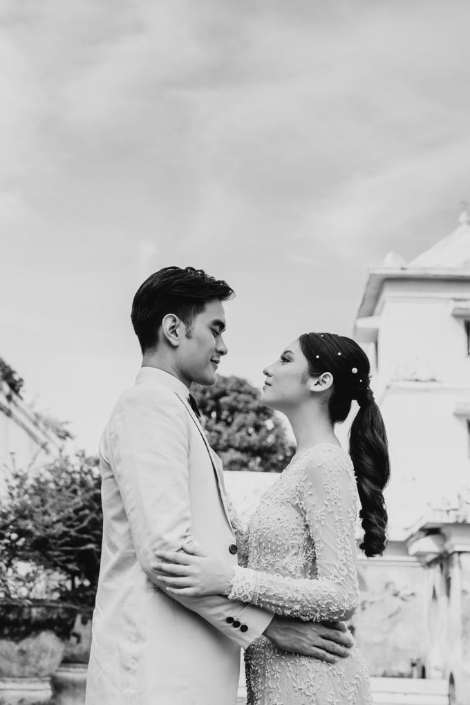 Prewedding Rayhan & Rani at Taman Sari by Grportray - 012