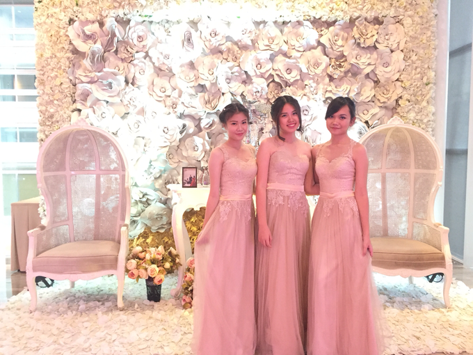 Beauty Wedding Usher / Penerima Angpao by H Loveys Beauty Wedding Usher - 003 Beauty Wedding Usher / Penerima Angpao by H Loveys Beauty Wedding Usher - 003