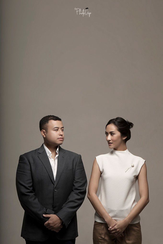 Prewedding Studio Photoshoot by ThePhotoCap.Inc - 015 Prewedding Studio Photoshoot by ThePhotoCap.Inc - 015