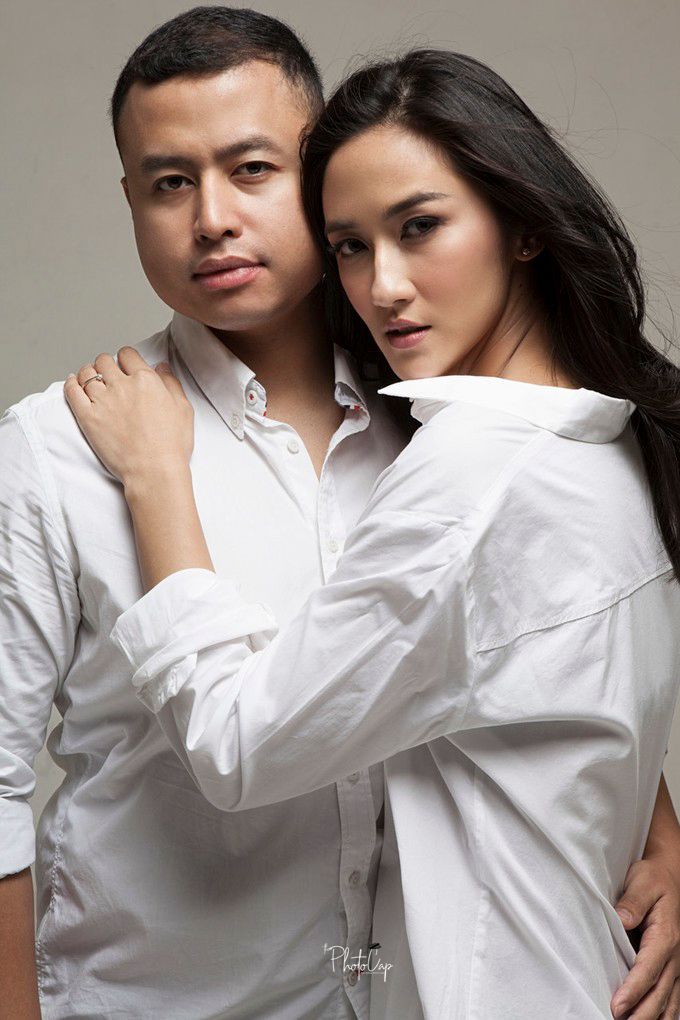 Prewedding Studio Photoshoot by ThePhotoCap.Inc - 016 Prewedding Studio Photoshoot by ThePhotoCap.Inc - 016