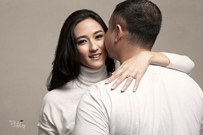 Prewedding Studio Photoshoot by ThePhotoCap.Inc - 014 Prewedding Studio Photoshoot by ThePhotoCap.Inc - 014