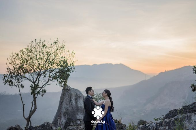 Harfy Chindy Pre-Wedding - You Are My Sunshine by Wong Hang Distinguished Tailor - 002 Harfy Chindy Pre-Wedding - You Are My Sunshine by Wong Hang Distinguished Tailor - 002
