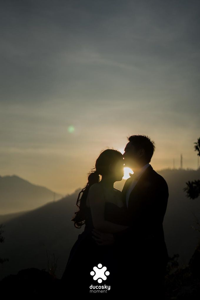 Harfy Chindy Pre-Wedding - You Are My Sunshine by Wong Hang Distinguished Tailor - 001