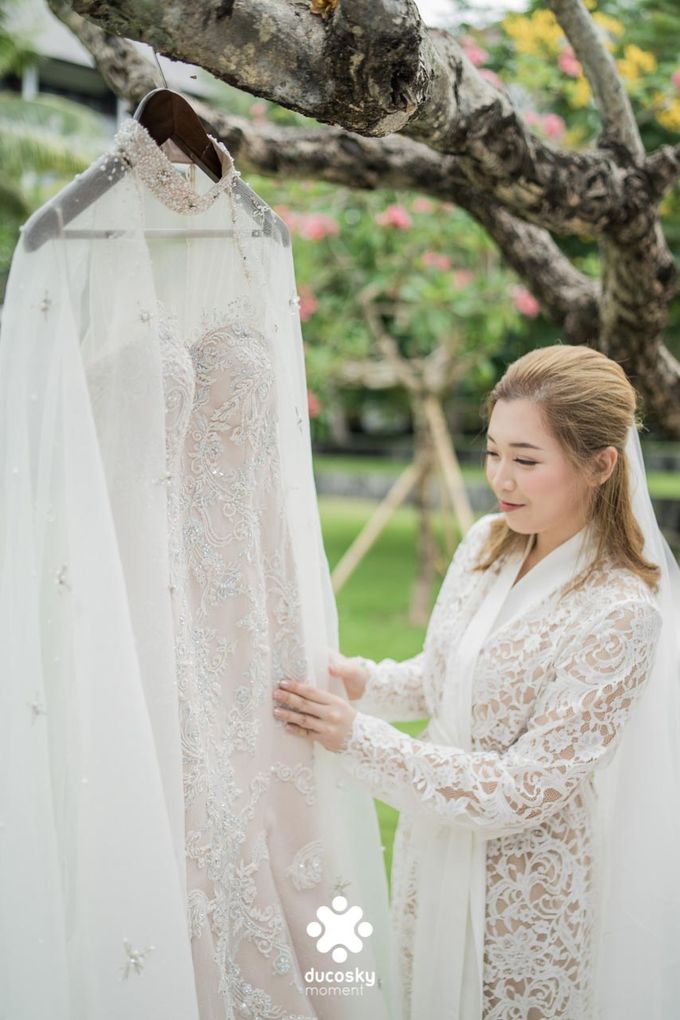 Harfy Chindy Wedding | Bride's Morning Preparation by Florencia Augustine - 031