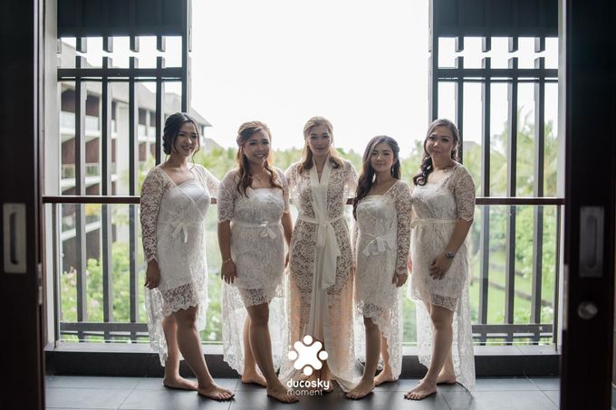 Harfy Chindy Wedding | Chindy and the Bridesmaid by Florencia Augustine - 002