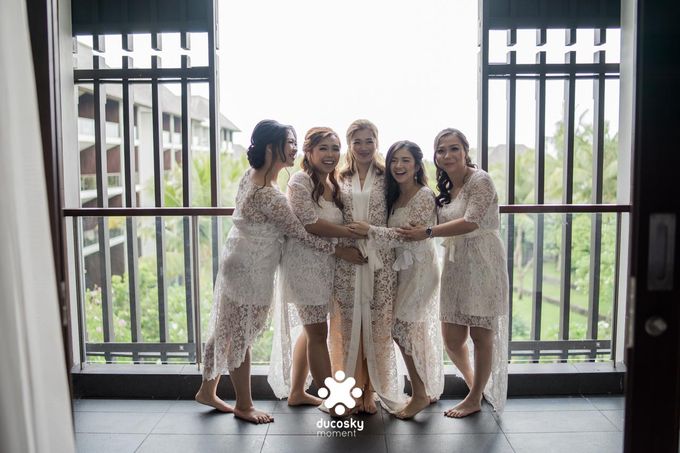 Harfy Chindy Wedding | Chindy and the Bridesmaid by Florencia Augustine - 003