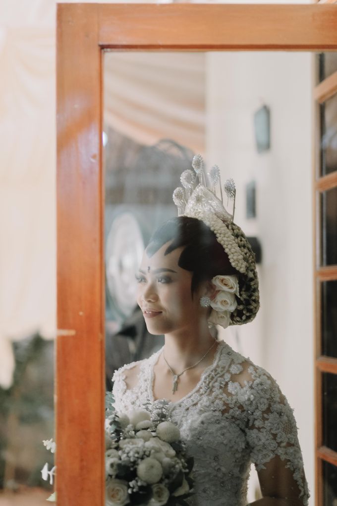 Pernikahan Adat Jogja Ala Tika Dito by PUSPITA SAWARGI (wedding and catering service) - 003 Pernikahan Adat Jogja Ala Tika Dito by PUSPITA SAWARGI (wedding and catering service) - 003