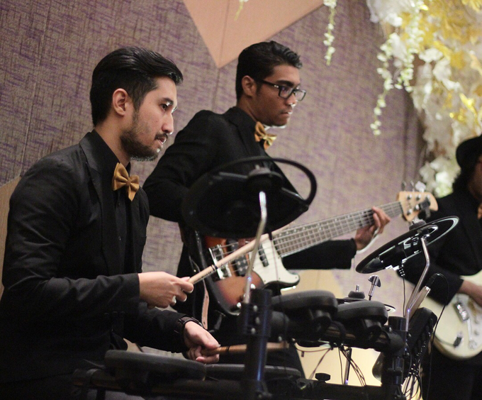 Full Band with saxo & violin at Allium Hotel by HEAVEN ENTERTAINMENT - 006