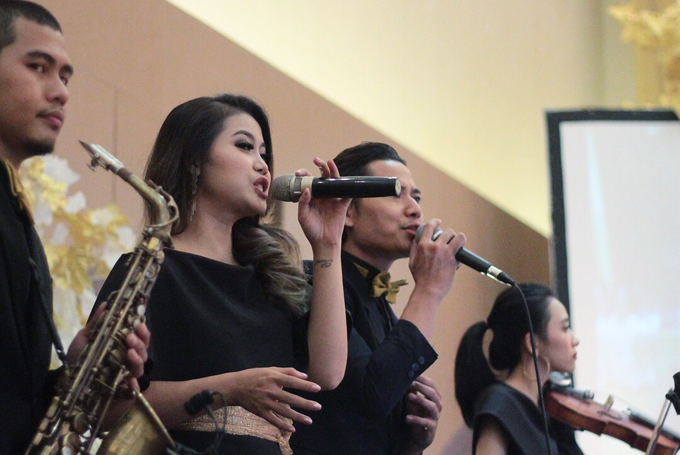Full Band with saxo & violin by HEAVEN ENTERTAINMENT - 007 Full Band with saxo & violin by HEAVEN ENTERTAINMENT - 007