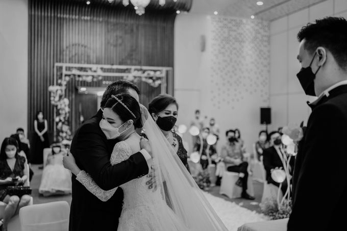 Hendra & Diana Wedding at Le Meridien Hotel Jakarta by AKSA Creative - 038 Hendra & Diana Wedding at Le Meridien Hotel Jakarta by AKSA Creative - 038