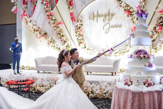 Wedding Of Hengky & Jenni by Ohana Enterprise - 019