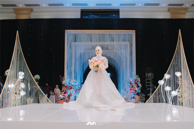 Bella Fariz Wedding Decoration at Grand Sudirman Ballroom by Valentine Wedding Decoration - 021