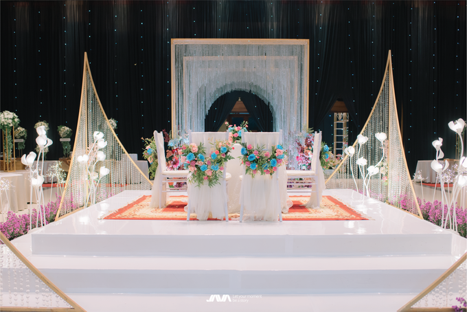 Bella Fariz Wedding Decoration at Grand Sudirman Ballroom by Valentine Wedding Decoration - 017