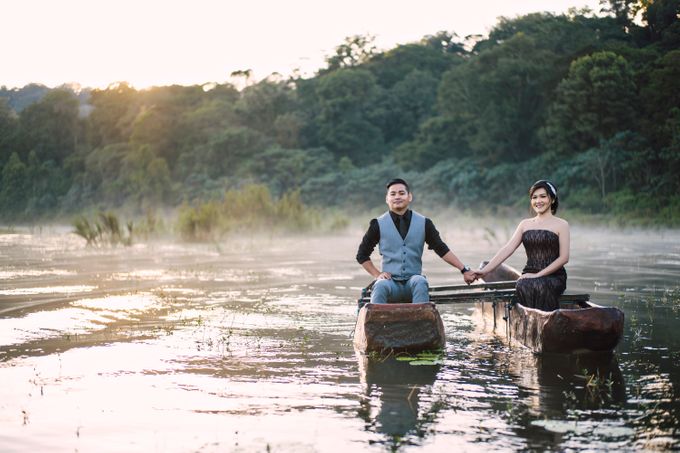 Hendric & Dian Engagement Session by Hope Portraiture - 003