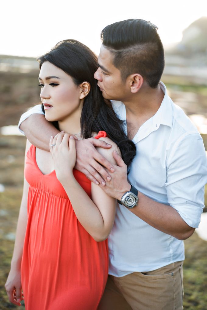 Hendric & Dian Engagement Session by Hope Portraiture - 021