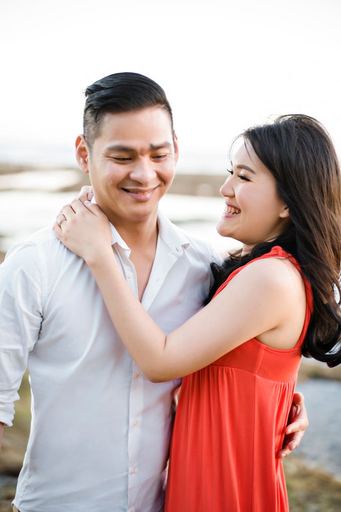 Hendric & Dian Engagement Session by Hope Portraiture - 027