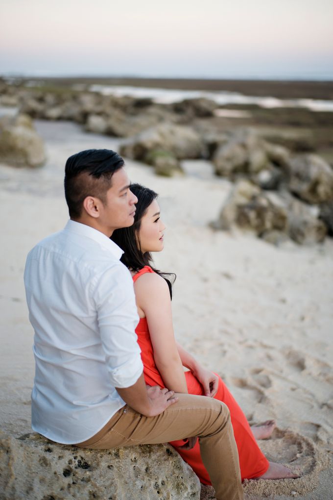 Hendric & Dian Engagement Session by Hope Portraiture - 029