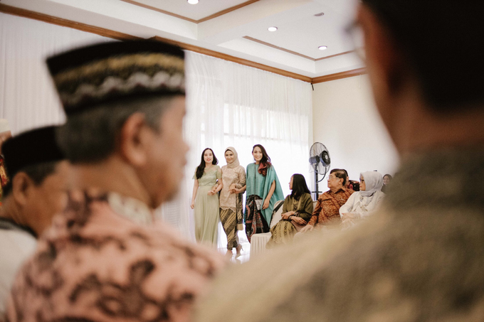 Engagement Karina & Irsyad Le’veranda Bandung by HR Team Wedding Group - 001 Engagement Karina & Irsyad Le’veranda Bandung by HR Team Wedding Group - 001