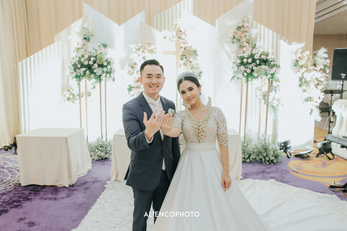 Wedding day Andre & Indri Hotel Raffles Jakarta by HR Team Wedding Group - 046 Wedding day Andre & Indri Hotel Raffles Jakarta by HR Team Wedding Group - 046