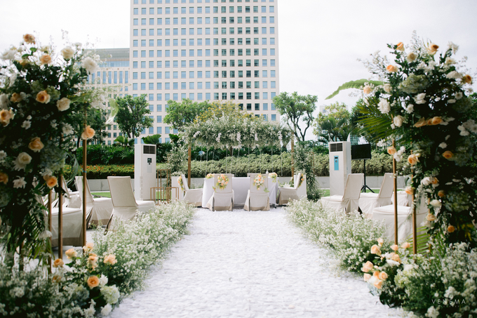 Intimate Wedding Karen & Sanni at Hotel Fairmont by HR Team Wedding Group - 016 Intimate Wedding Karen & Sanni at Hotel Fairmont by HR Team Wedding Group - 016