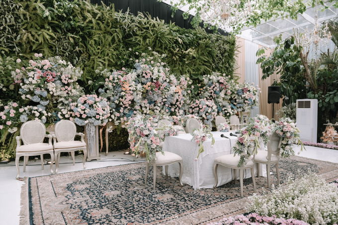 Intimate Wedding Kiki & Aksa at #dirumahaja by HR Team Wedding Group - 003 Intimate Wedding Kiki & Aksa at #dirumahaja by HR Team Wedding Group - 003