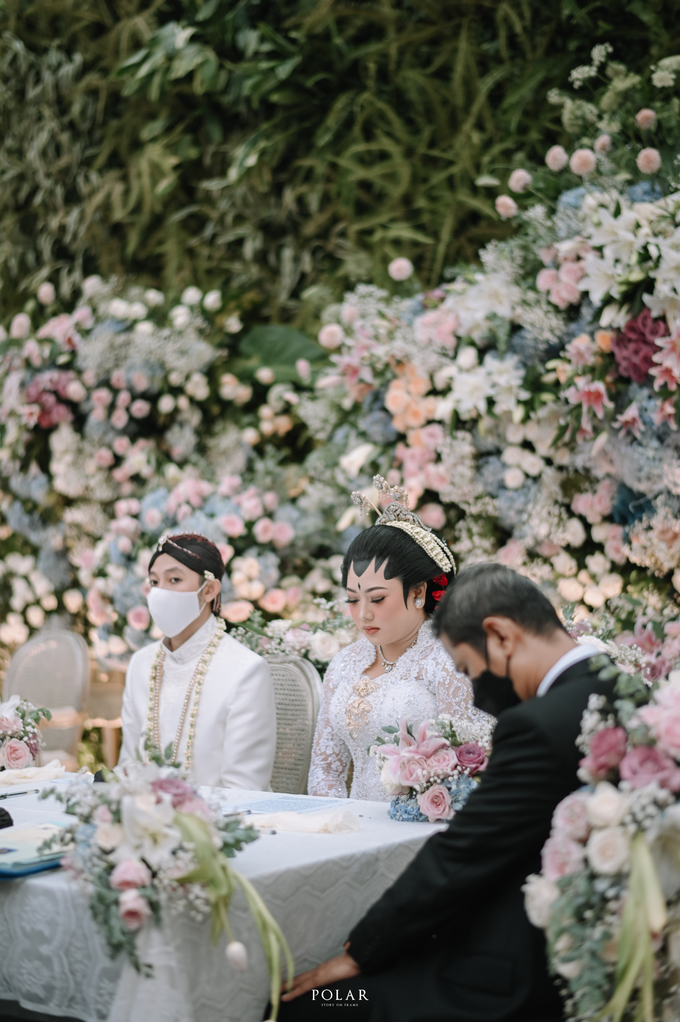 Intimate Wedding Kiki & Aksa at #dirumahaja by HR Team Wedding Group - 017 Intimate Wedding Kiki & Aksa at #dirumahaja by HR Team Wedding Group - 017