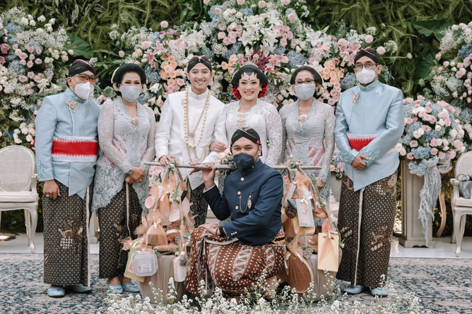 Intimate Wedding Kiki & Aksa at #dirumahaja by HR Team Wedding Group - 023 Intimate Wedding Kiki & Aksa at #dirumahaja by HR Team Wedding Group - 023